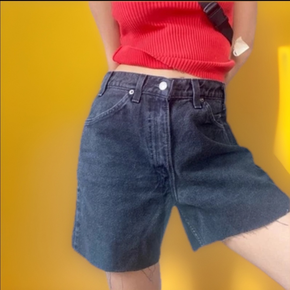 Vintage Levi’s 550 Black Denim Shorts 30” Waist Unisex